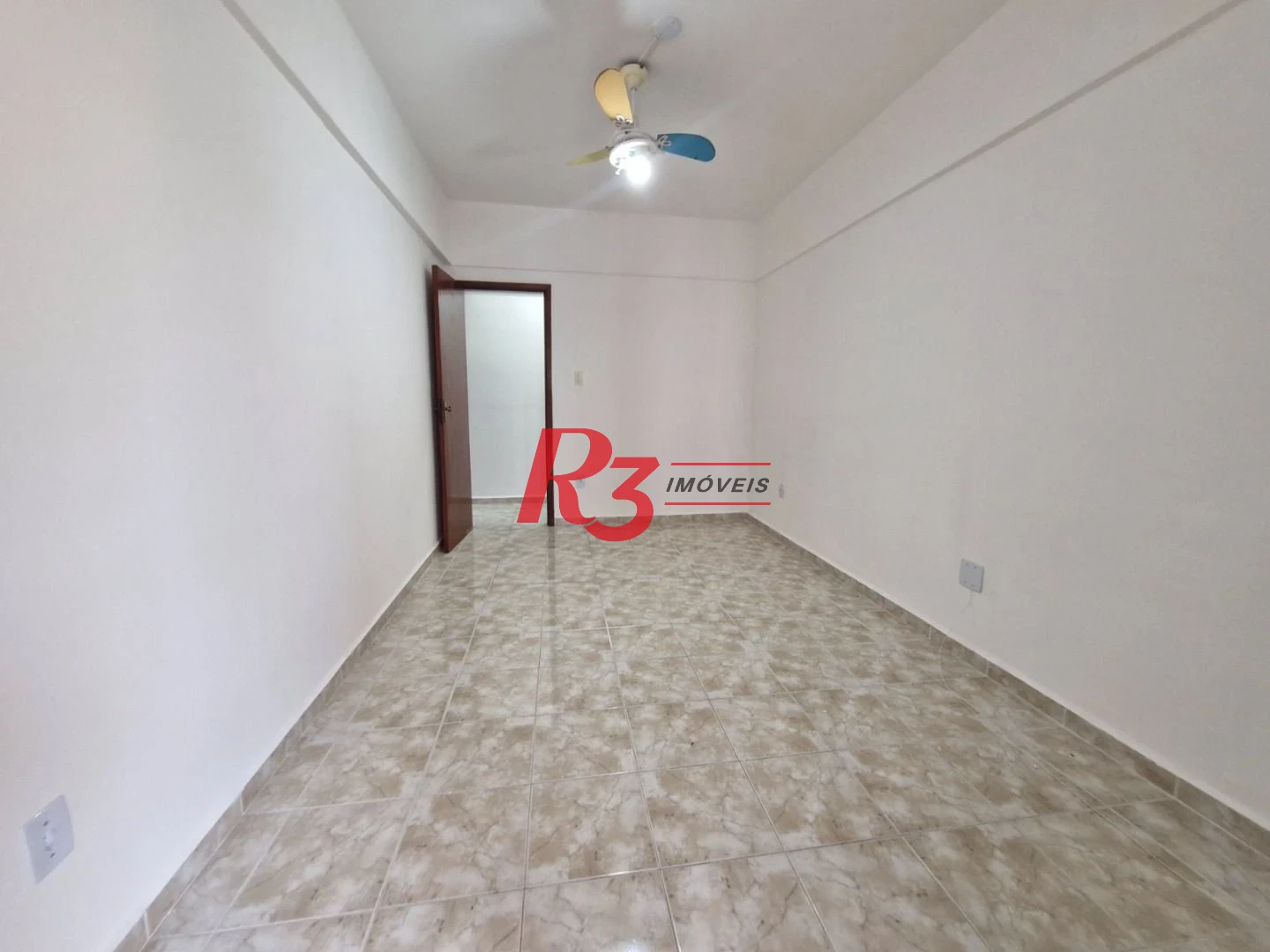 Apartamento com 2 dormitórios à venda, 75 m² por R$ 500.000,00 - Canto do Forte - Praia Grande/SP