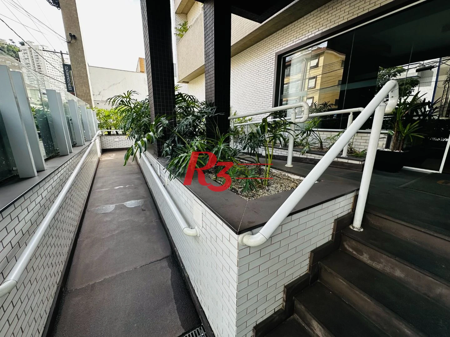 Apartamento com 2 dormitórios à venda, 85 m² por R$ 950.000,00 - Marapé - Santos/SP