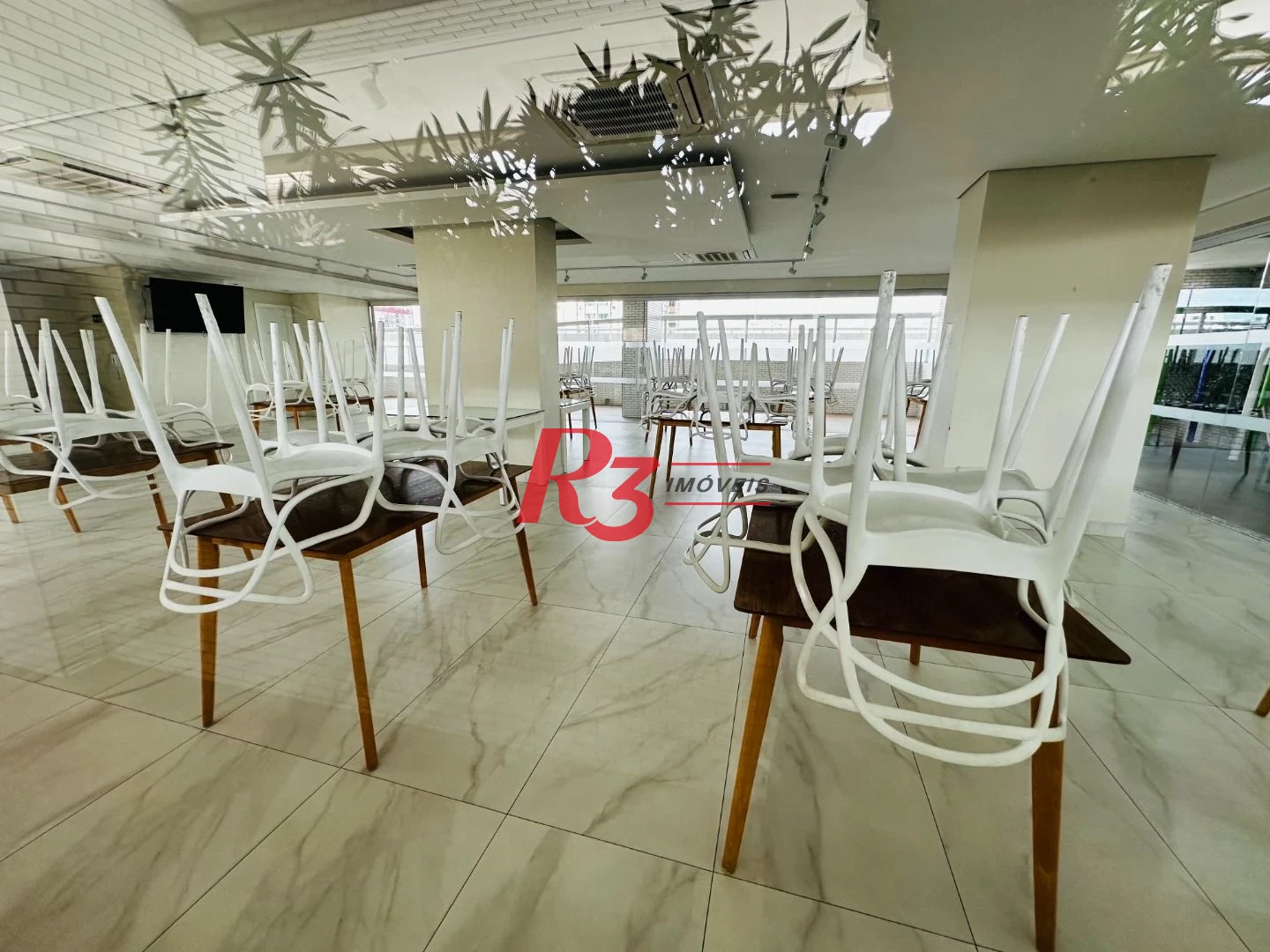 Apartamento com 2 dormitórios à venda, 85 m² por R$ 950.000,00 - Marapé - Santos/SP
