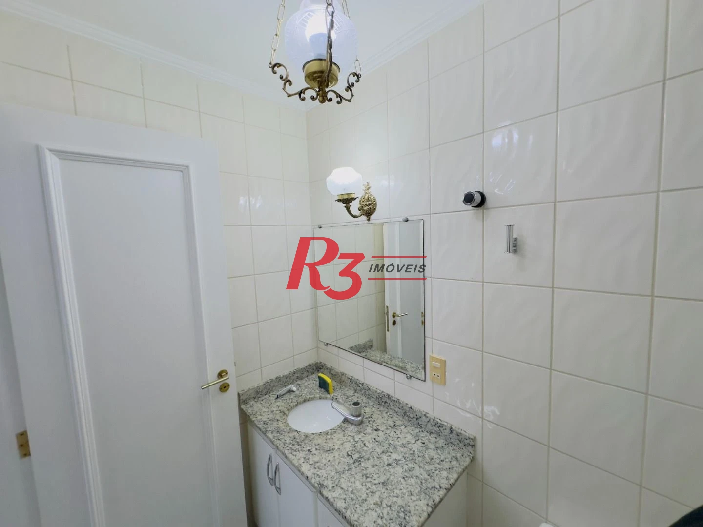 Conjunto à venda, 60 m² por R$ 400.000,00 - Gonzaga - Santos/SP