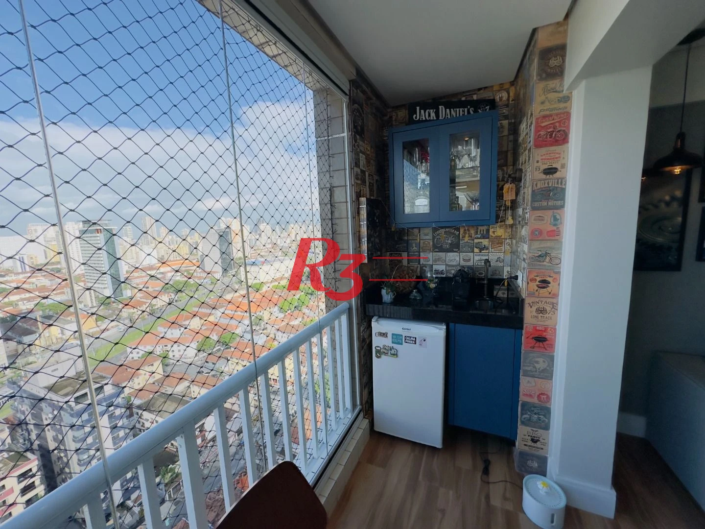 Apartamento com 2 dormitórios à venda, 69 m² por R$ 770.000,00 - Encruzilhada - Santos/SP