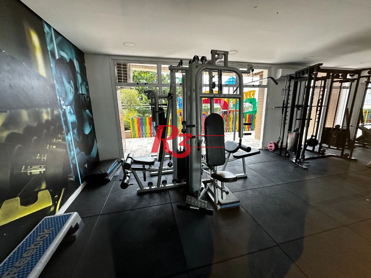 Apartamento com 2 dormitórios à venda, 69 m² por R$ 770.000,00 - Encruzilhada - Santos/SP