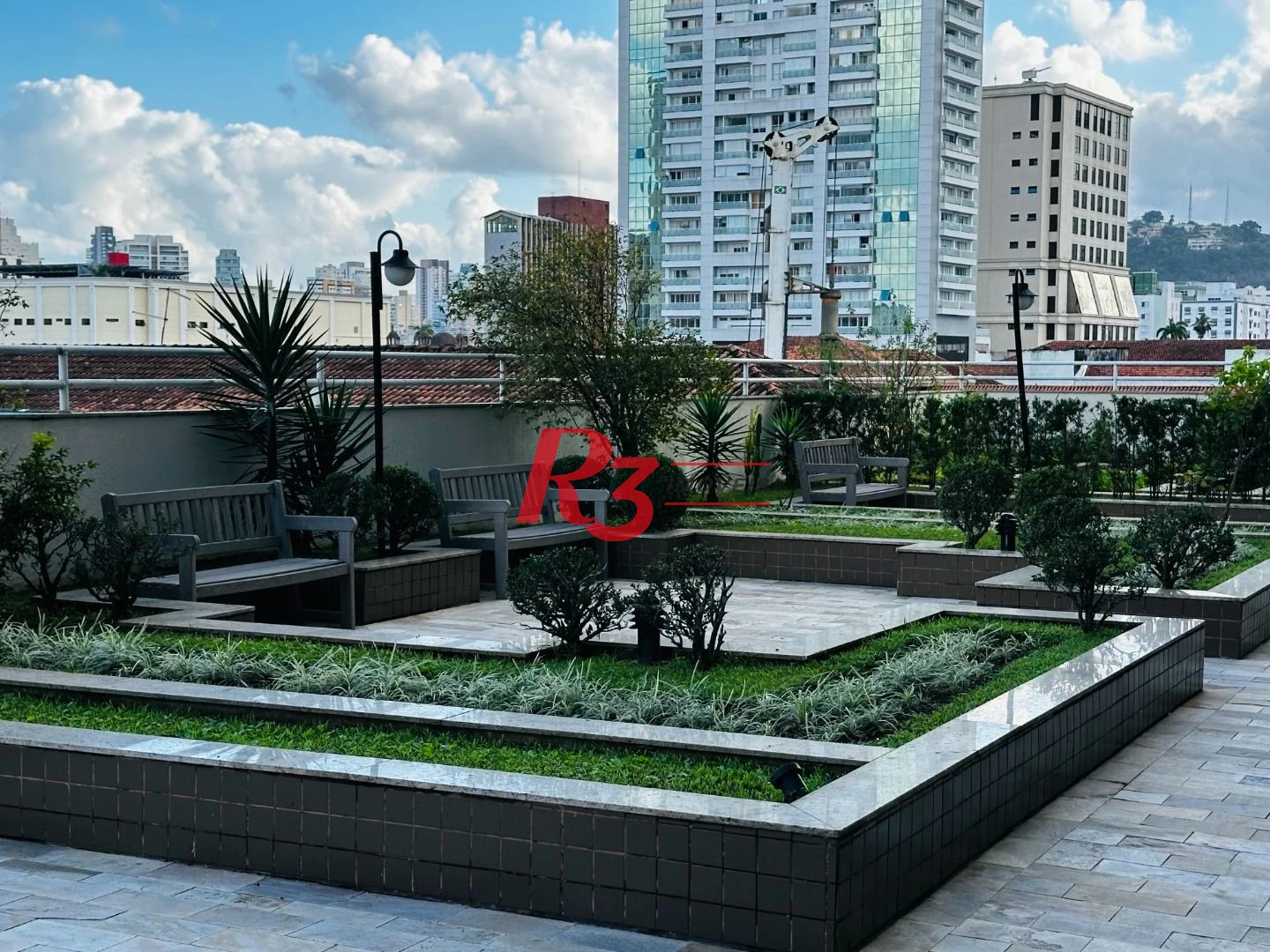Apartamento com 2 dormitórios à venda, 69 m² por R$ 770.000,00 - Encruzilhada - Santos/SP