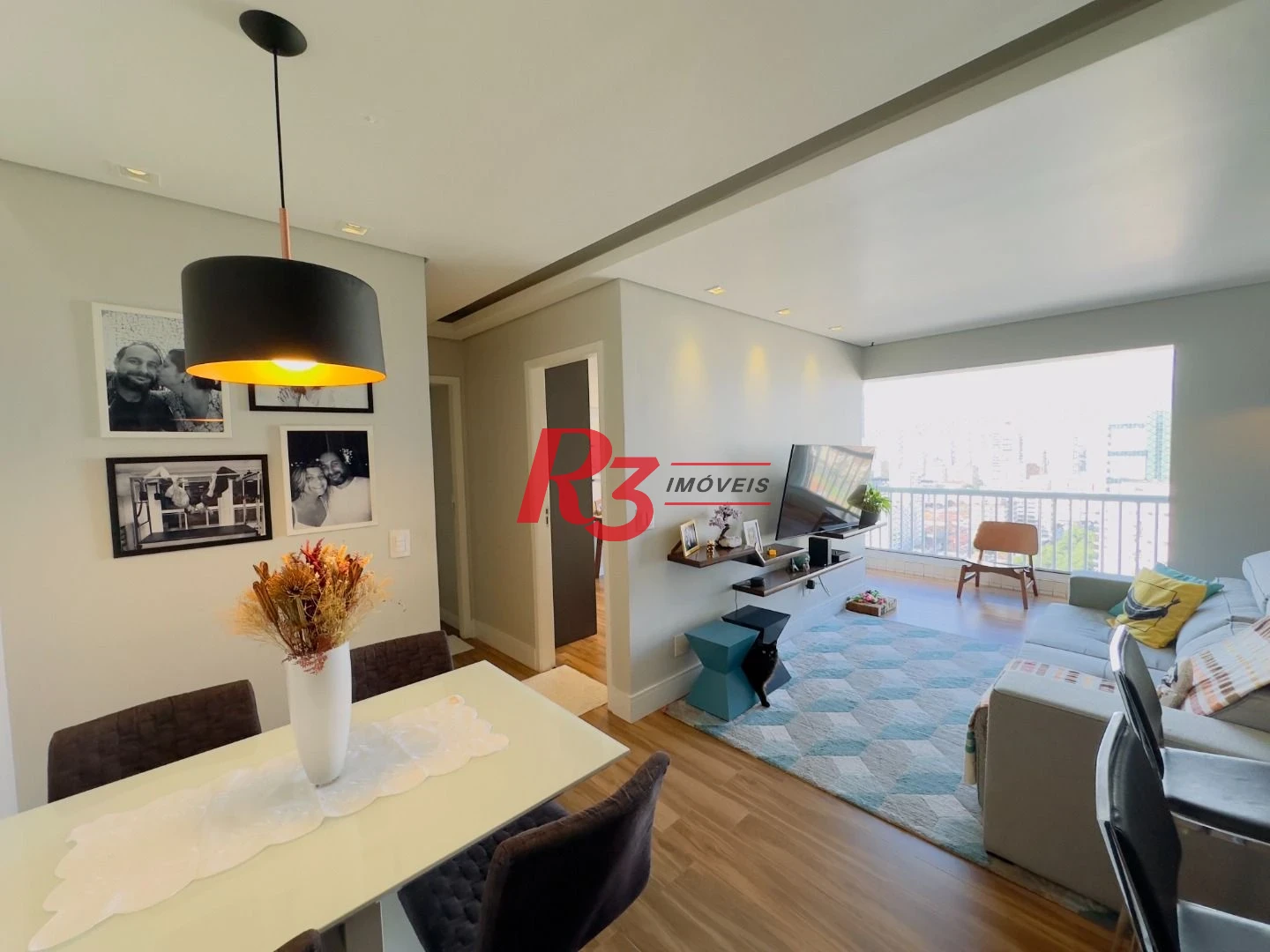 Apartamento com 2 dormitórios à venda, 69 m² por R$ 770.000,00 - Encruzilhada - Santos/SP