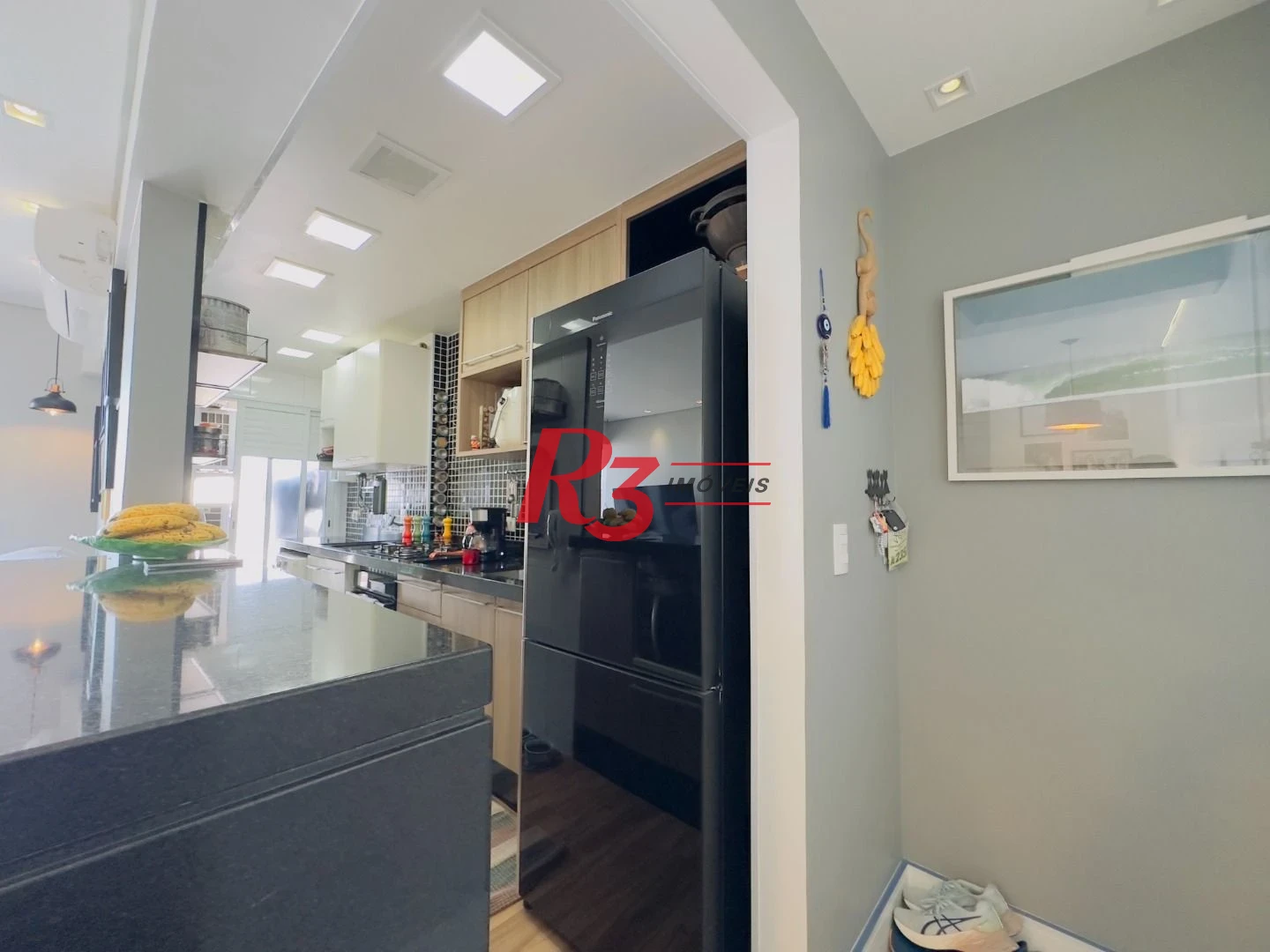 Apartamento com 2 dormitórios à venda, 69 m² por R$ 770.000,00 - Encruzilhada - Santos/SP