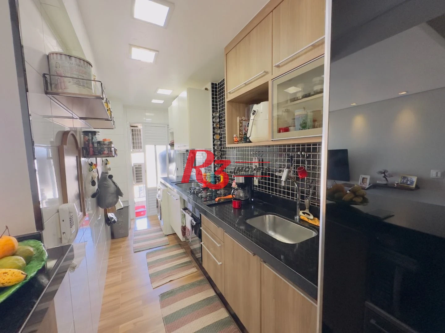 Apartamento com 2 dormitórios à venda, 69 m² por R$ 770.000,00 - Encruzilhada - Santos/SP