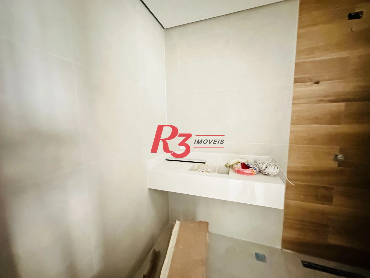 Casa com 3 dormitórios à venda, 206 m² por R$ 1.980.000,00 - Embaré - Santos/SP