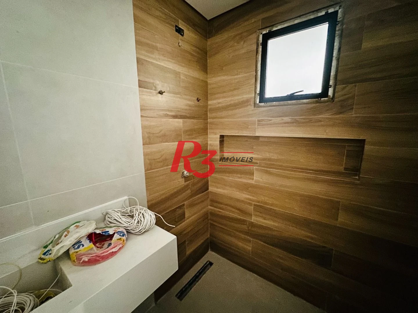 Casa com 3 dormitórios à venda, 206 m² por R$ 1.980.000,00 - Embaré - Santos/SP