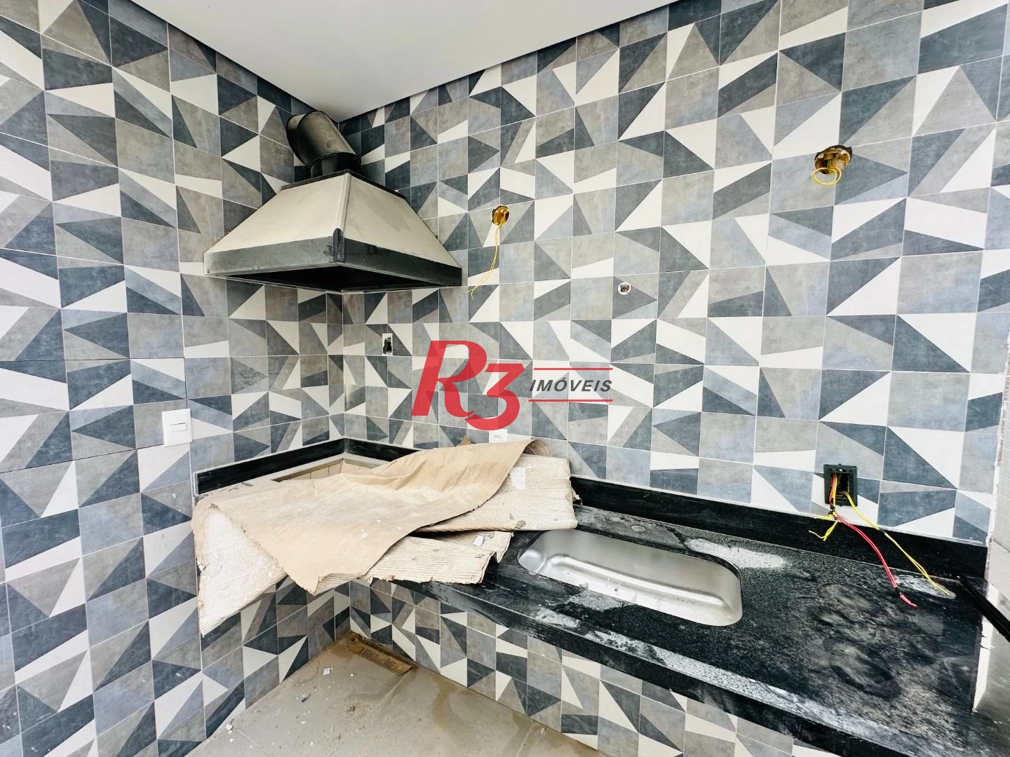 Casa com 3 dormitórios à venda, 206 m² por R$ 1.980.000,00 - Embaré - Santos/SP