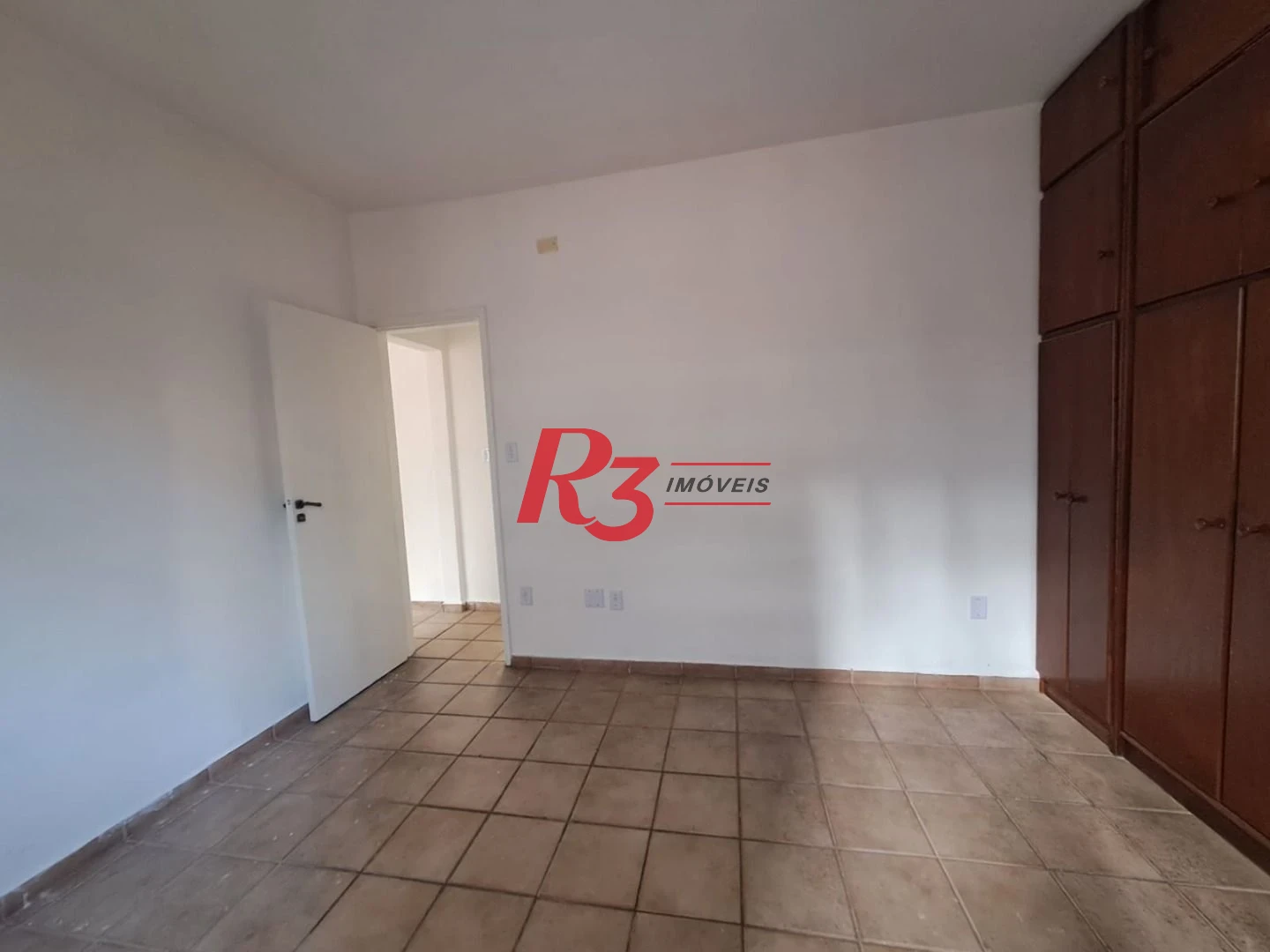 Apartamento com 2 dormitórios à venda, 60 m² por R$ 399.000,00 - Pompéia - Santos/SP