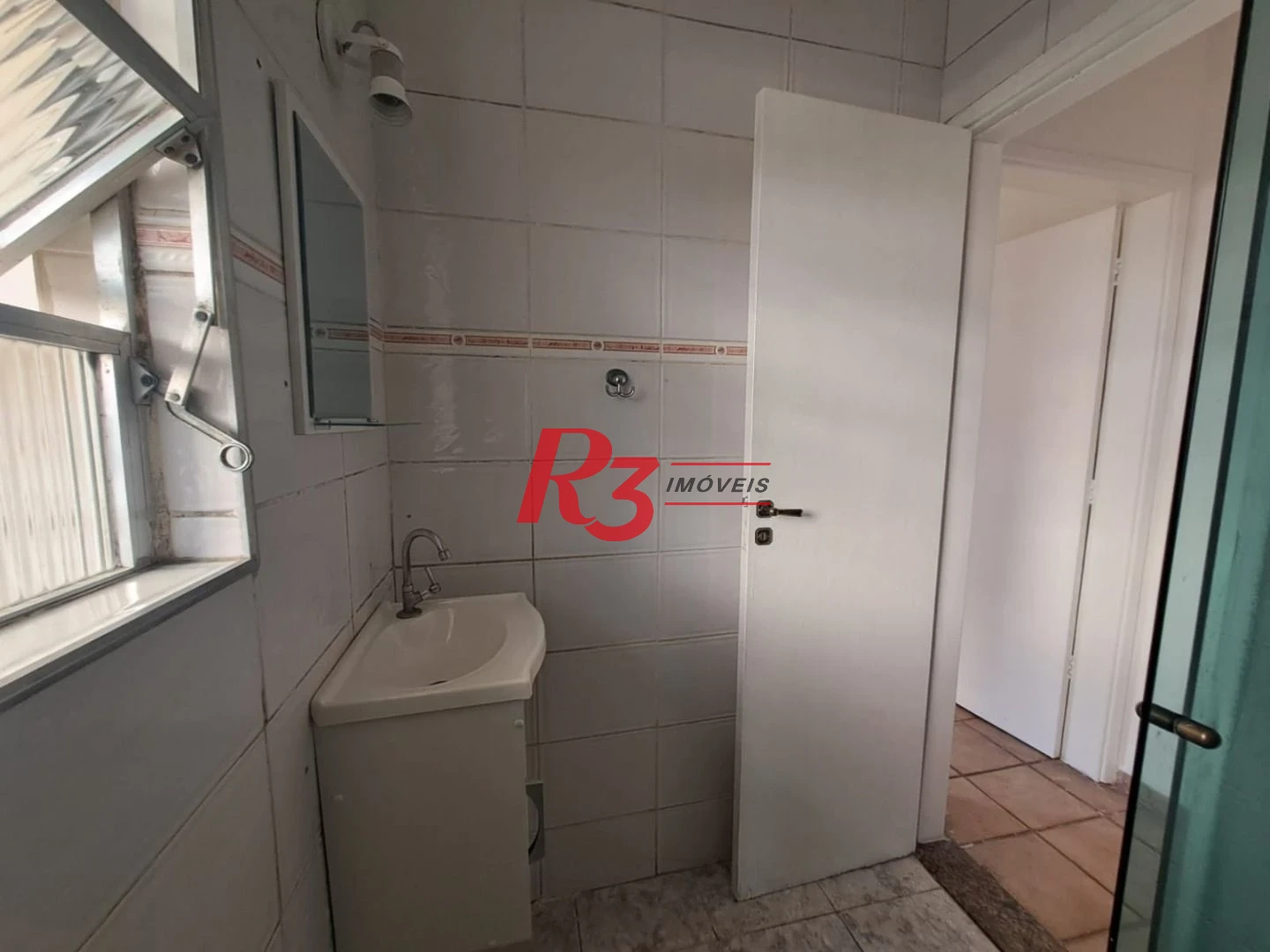 Apartamento com 2 dormitórios à venda, 60 m² por R$ 399.000,00 - Pompéia - Santos/SP