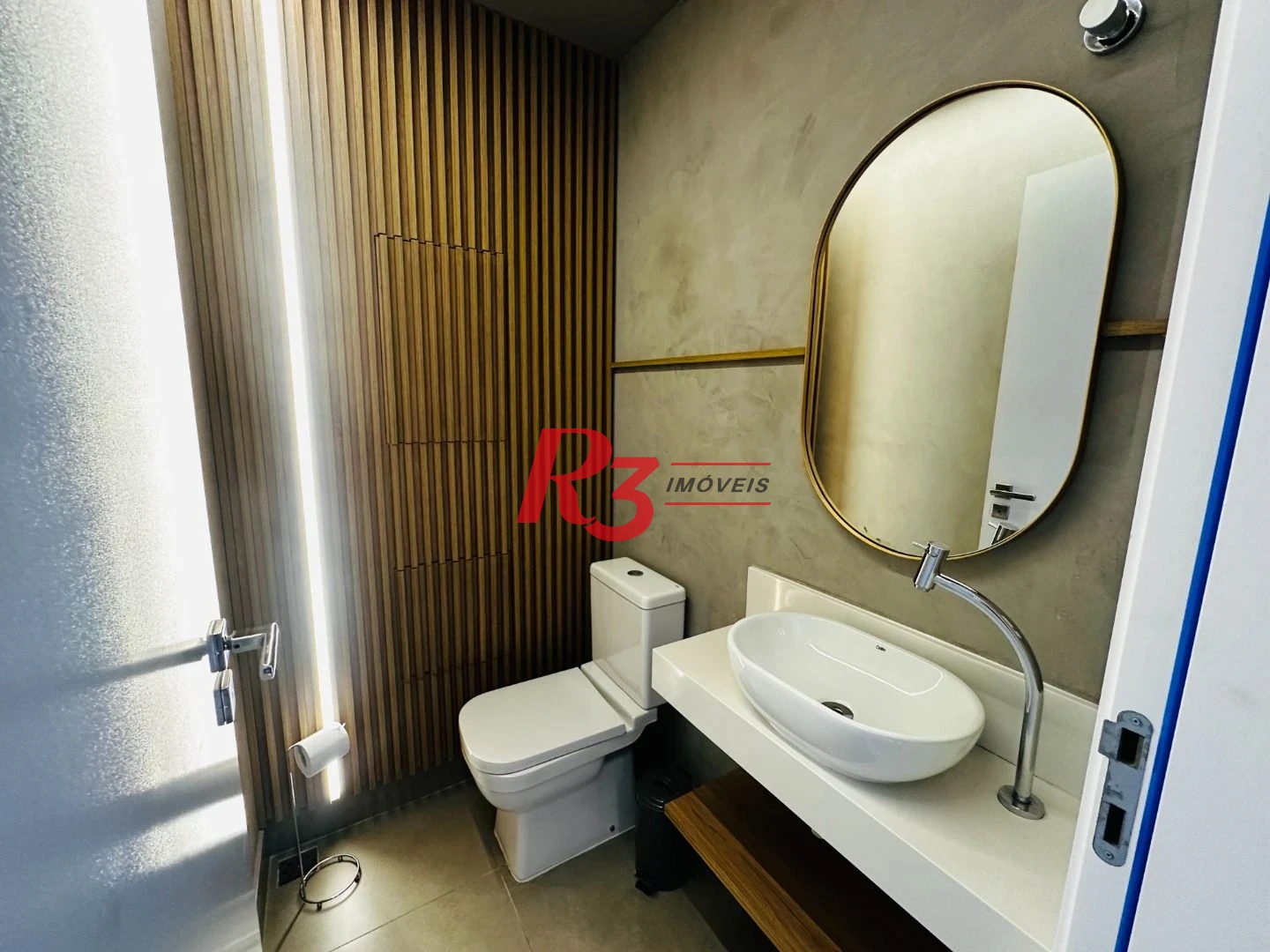 Apartamento com 1 dormitório para alugar, 54 m² por R$ 6.000,02/mês - Boqueirão - Santos/SP