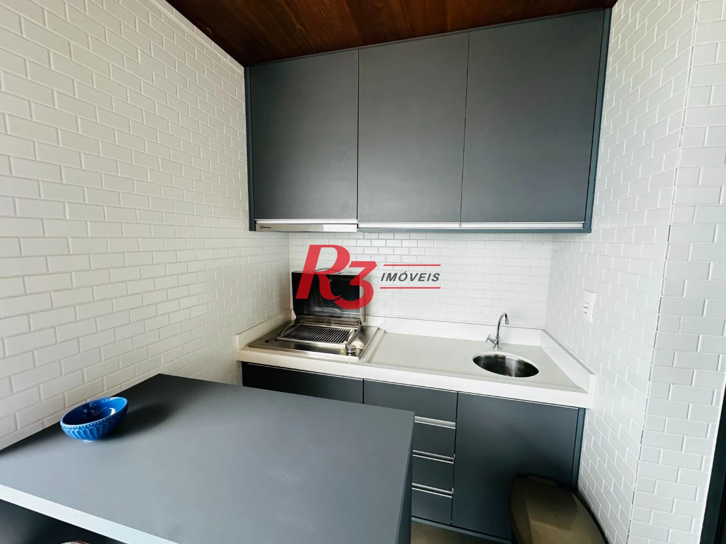 Apartamento com 1 dormitório para alugar, 54 m² por R$ 6.000,02/mês - Boqueirão - Santos/SP