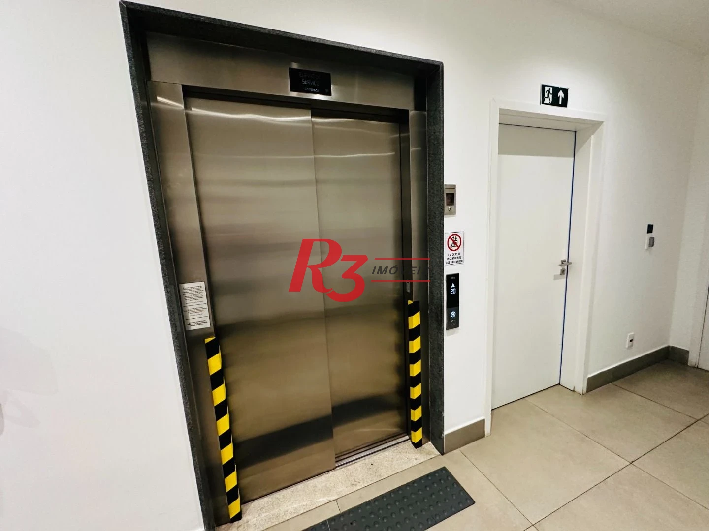 Apartamento com 1 dormitório para alugar, 54 m² por R$ 6.000,02/mês - Boqueirão - Santos/SP
