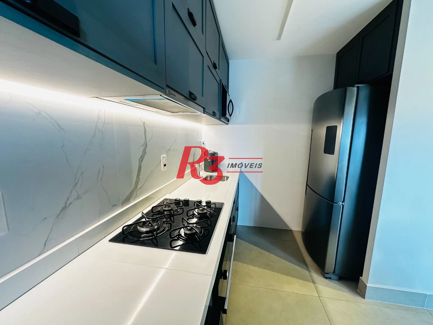 Apartamento com 1 dormitório para alugar, 54 m² por R$ 6.000,02/mês - Boqueirão - Santos/SP