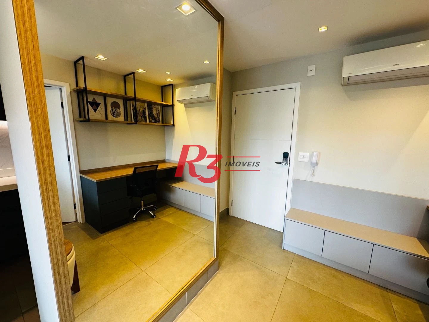 Apartamento com 1 dormitório para alugar, 54 m² por R$ 6.000,02/mês - Boqueirão - Santos/SP