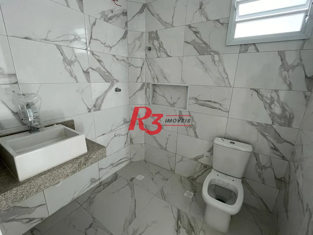 Casa com 4 dormitórios à venda, 198 m² por R$ 1.980.000,00 - Embaré - Santos/SP