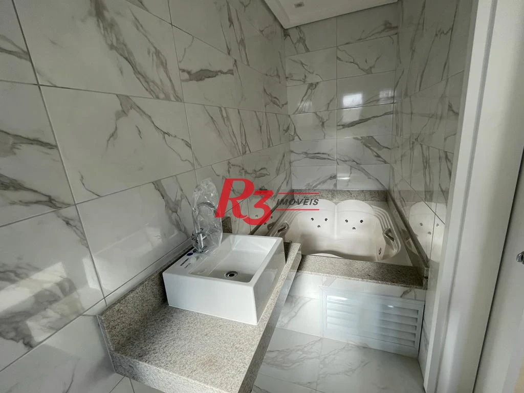 Casa com 4 dormitórios à venda, 198 m² por R$ 1.980.000,00 - Embaré - Santos/SP