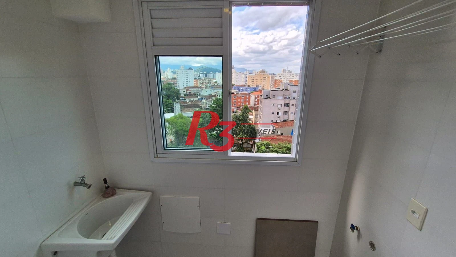 Apartamento com 1 dormitório para alugar, 42 m² por R$ 3.000,00/mês - Marapé - Santos/SP