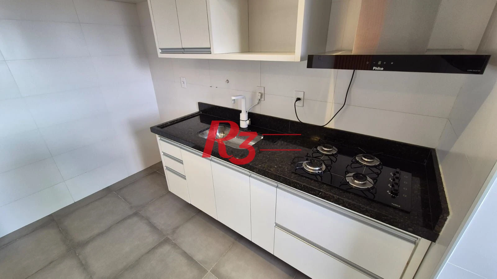 Apartamento com 1 dormitório para alugar, 42 m² por R$ 3.000,00/mês - Marapé - Santos/SP