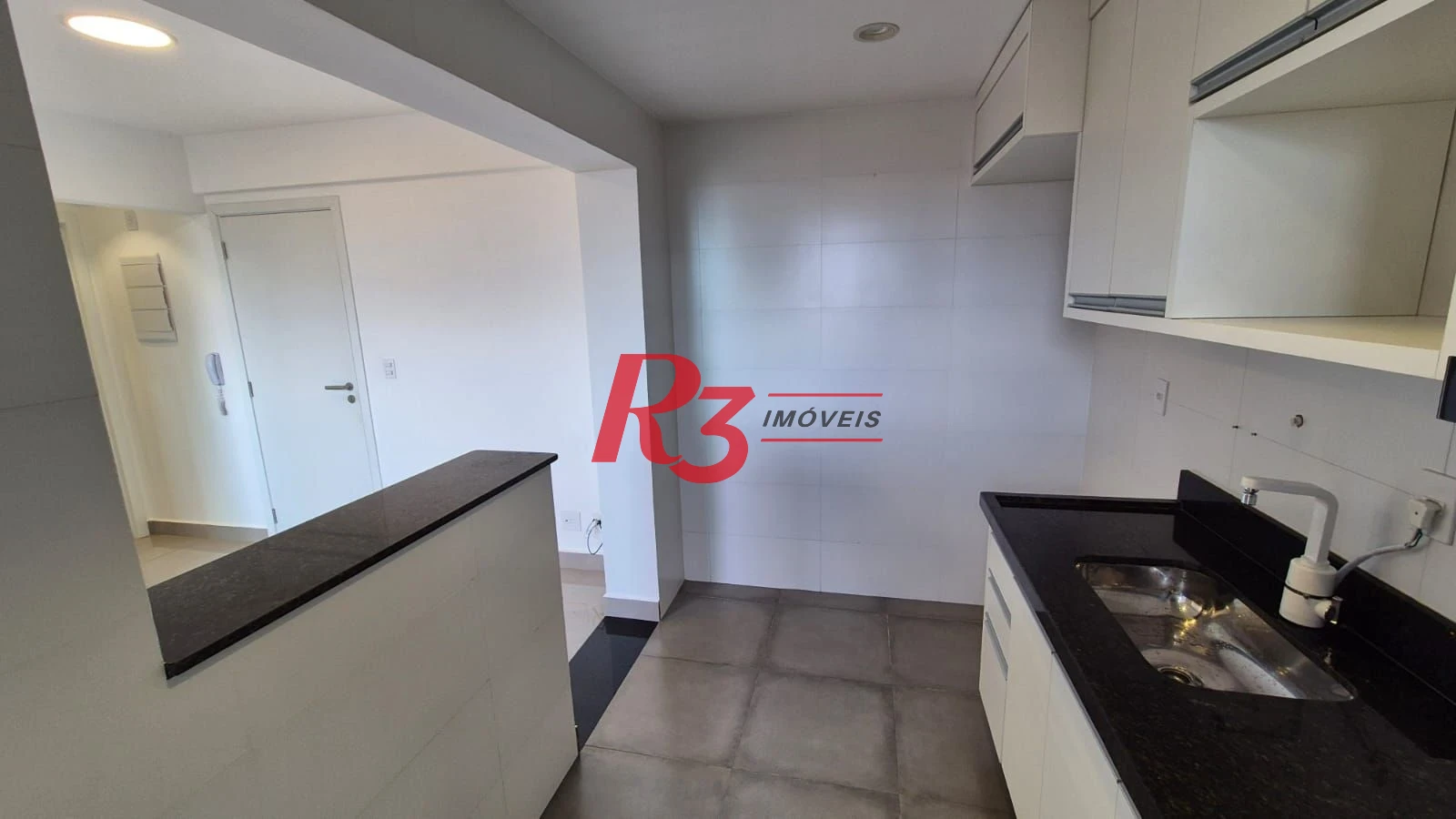 Apartamento com 1 dormitório para alugar, 42 m² por R$ 3.000,00/mês - Marapé - Santos/SP