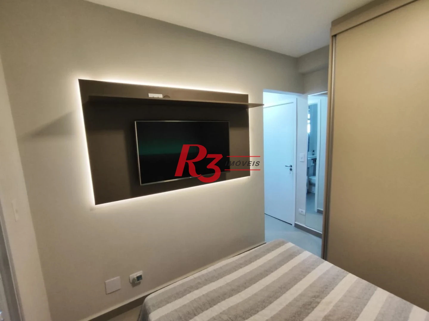 Apartamento com 3 dormitórios à venda, 117 m² por R$ 1.277.000,00 - Boqueirão - Praia Grande/SP
