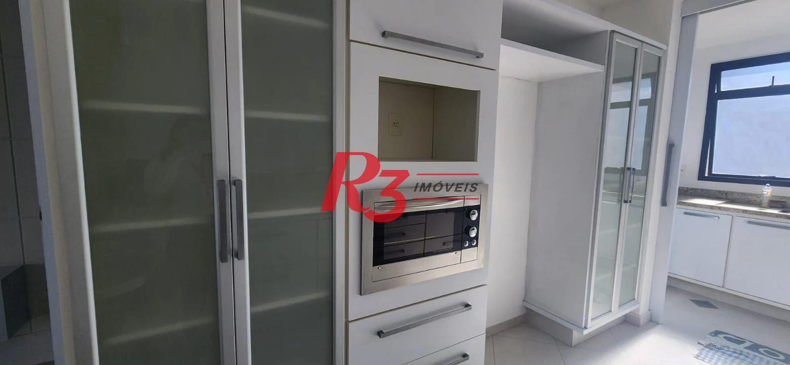 Apartamento com 3 dormitórios para alugar, 133 m² por R$ 9.800,02/mês - Boqueirão - Santos/SP