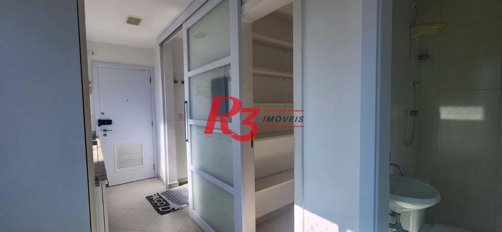 Apartamento com 3 dormitórios para alugar, 133 m² por R$ 9.800,02/mês - Boqueirão - Santos/SP