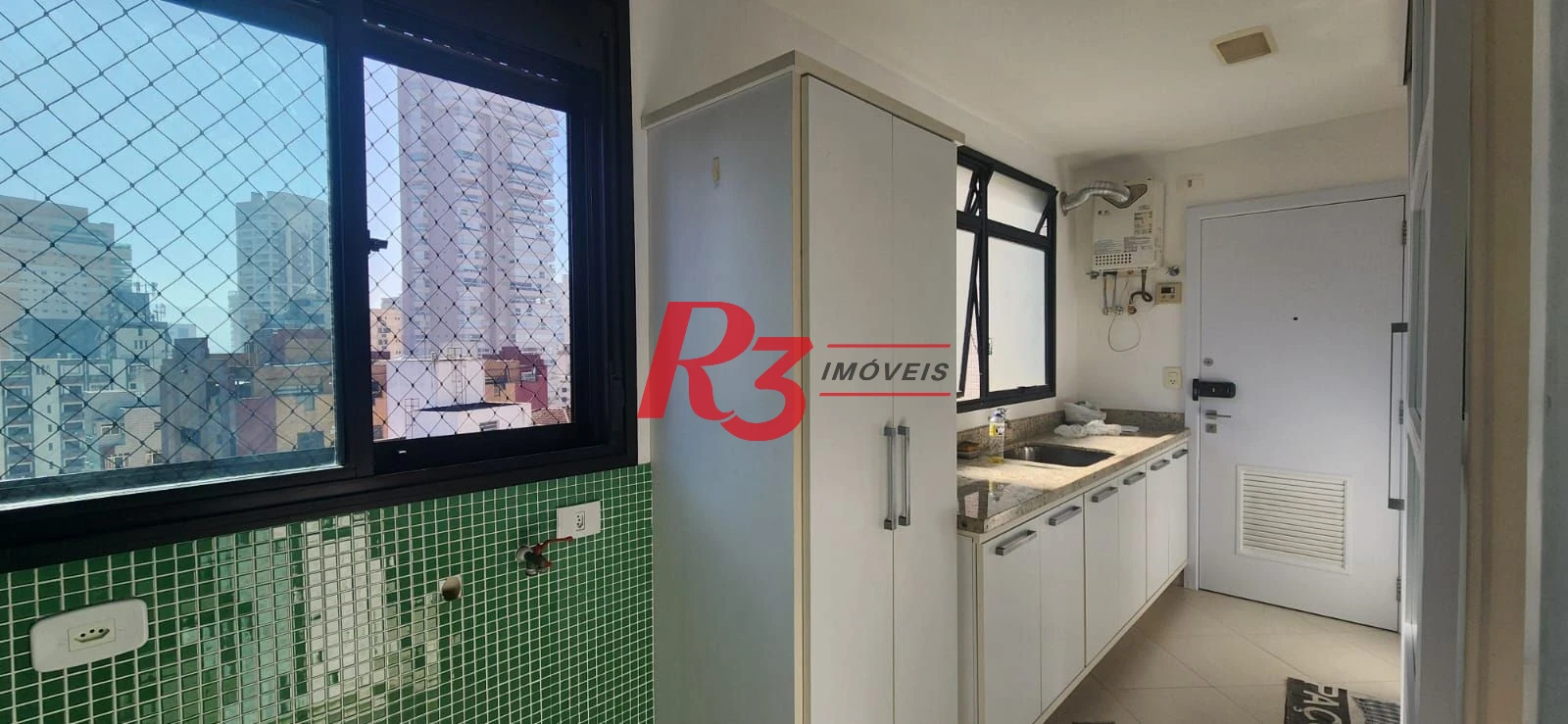 Apartamento com 3 dormitórios para alugar, 133 m² por R$ 9.800,02/mês - Boqueirão - Santos/SP