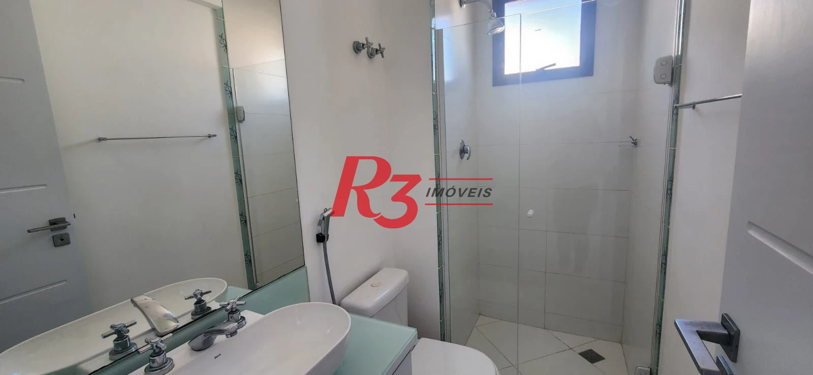 Apartamento com 3 dormitórios para alugar, 133 m² por R$ 9.800,02/mês - Boqueirão - Santos/SP
