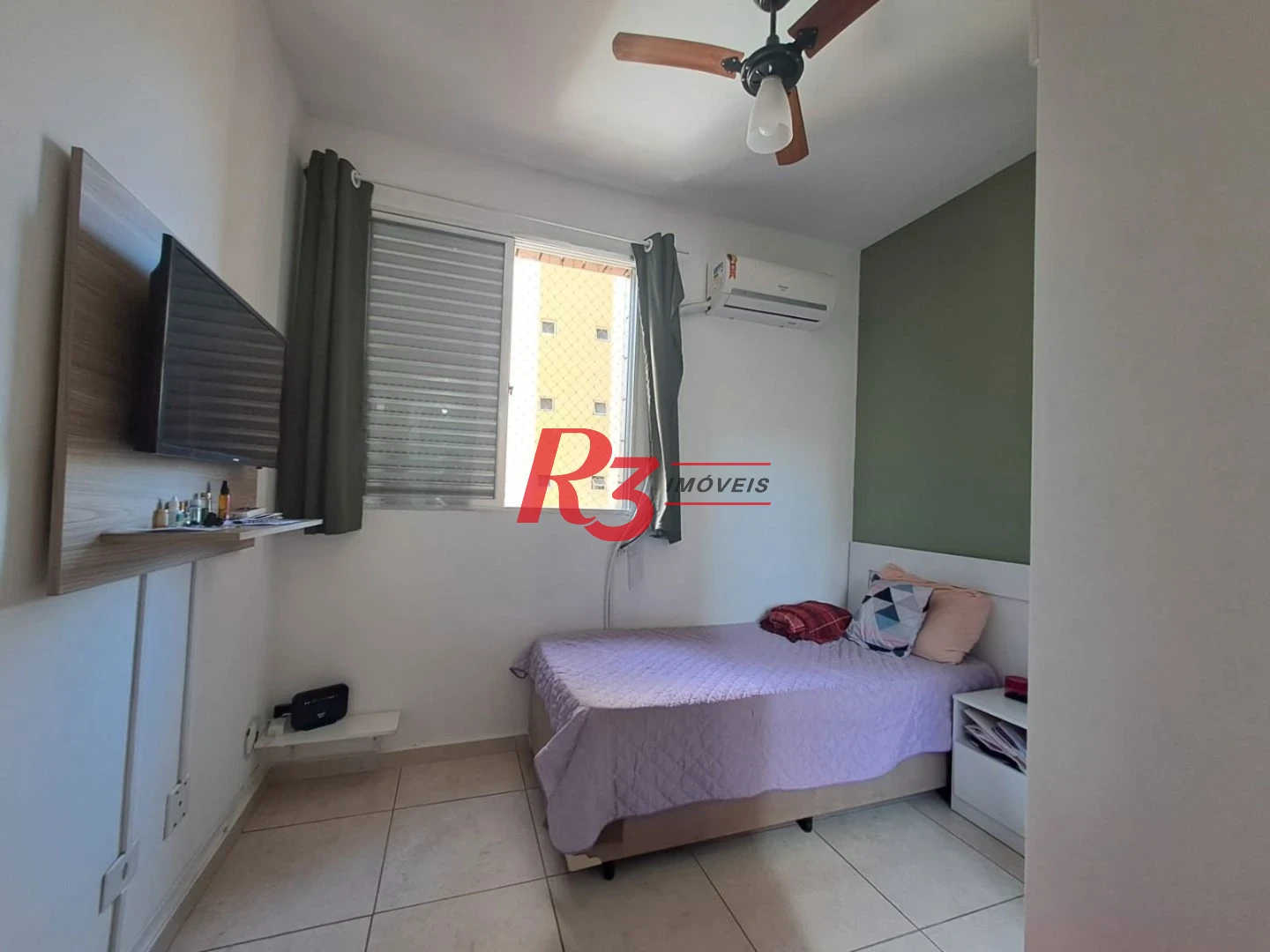 Kitnet com 1 dormitório à venda, 28 m² por R$ 300.000,00 - Embaré - Santos/SP