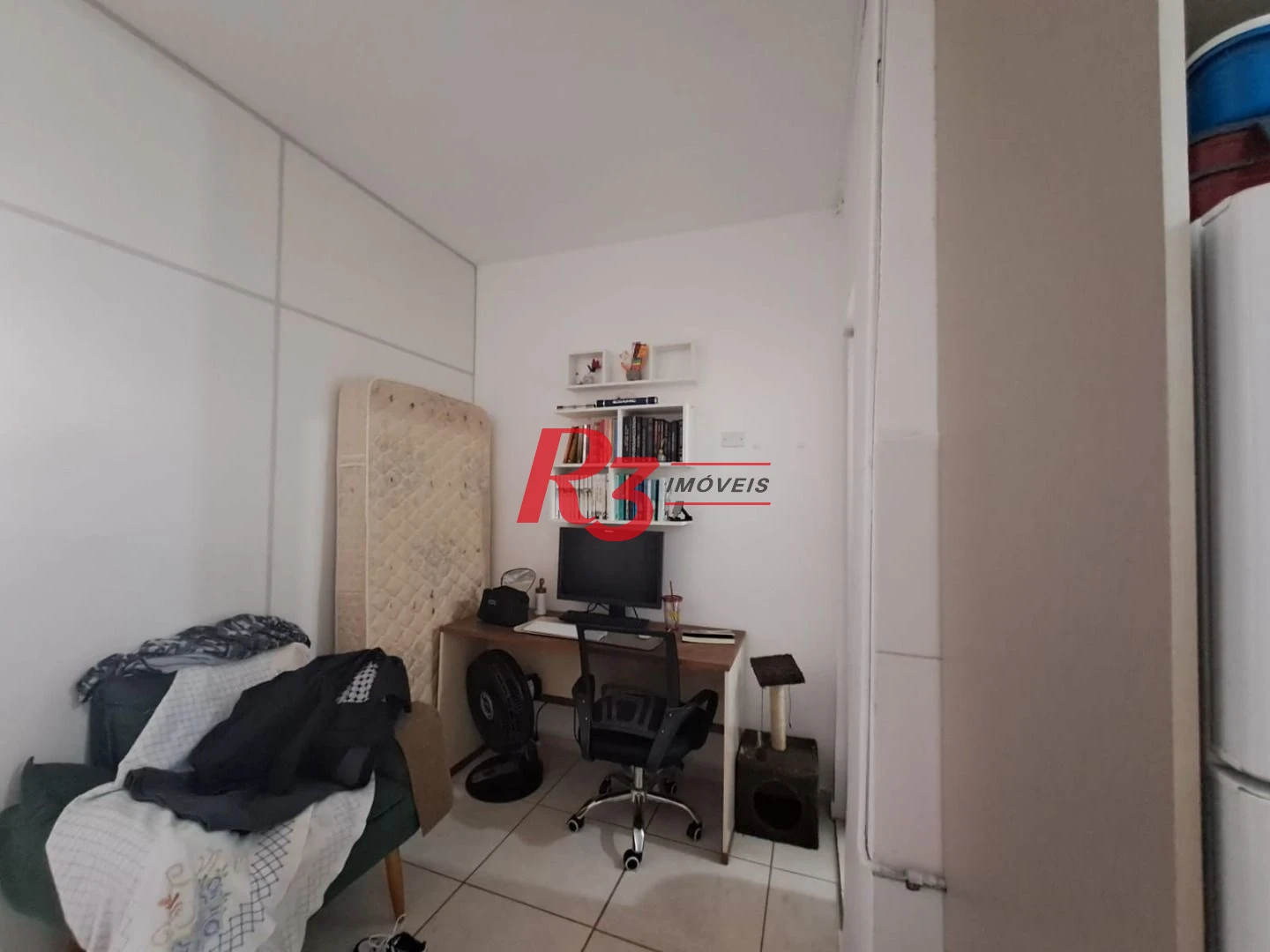 Kitnet com 1 dormitório à venda, 28 m² por R$ 300.000,00 - Embaré - Santos/SP