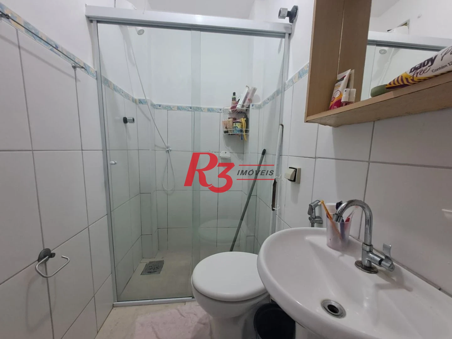 Kitnet com 1 dormitório à venda, 28 m² por R$ 300.000,00 - Embaré - Santos/SP