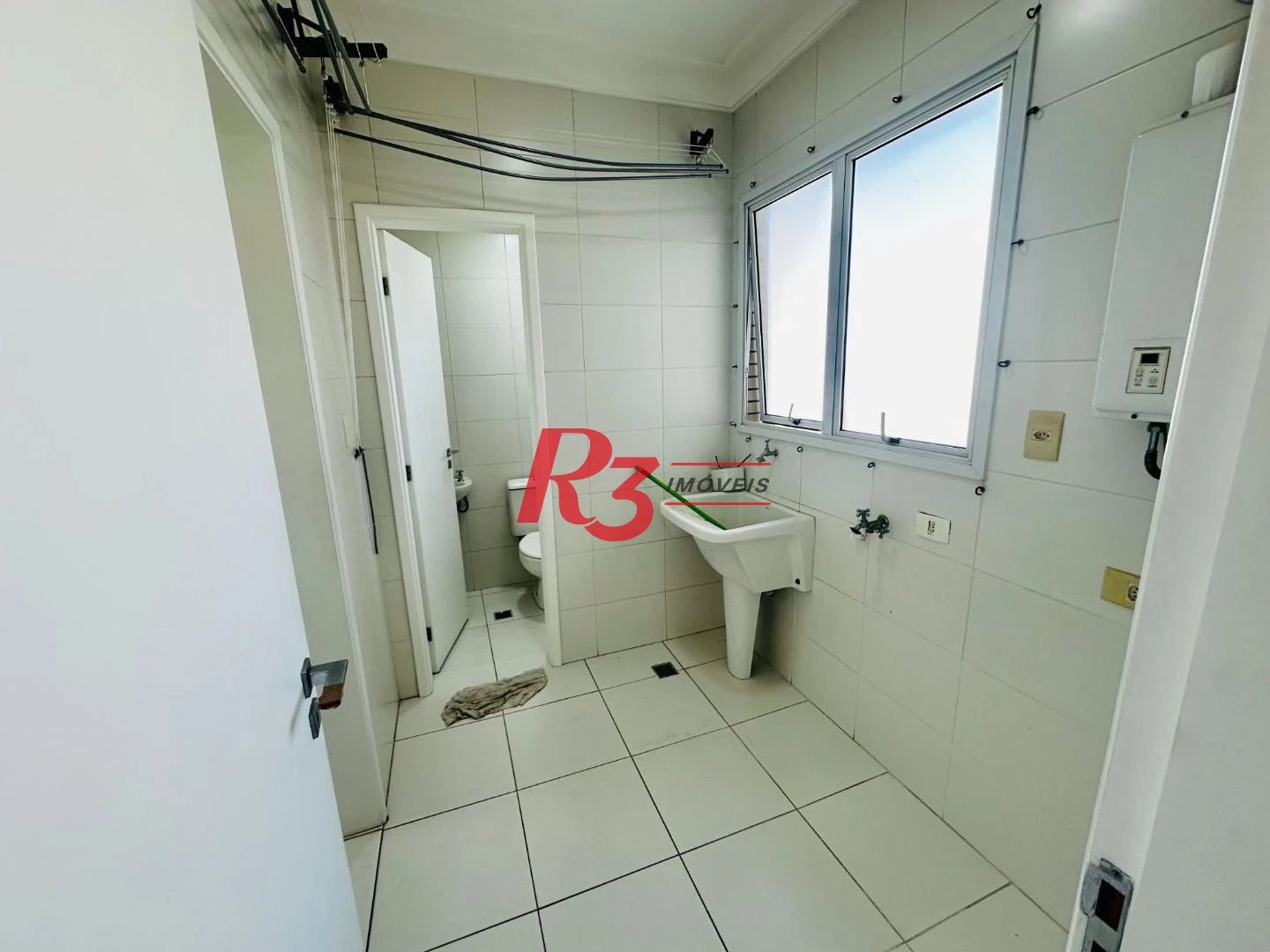 Apartamento com 3 quartos para alugar, 130 m² por R$ 8.500/mês - Boqueirão - Santos/SP