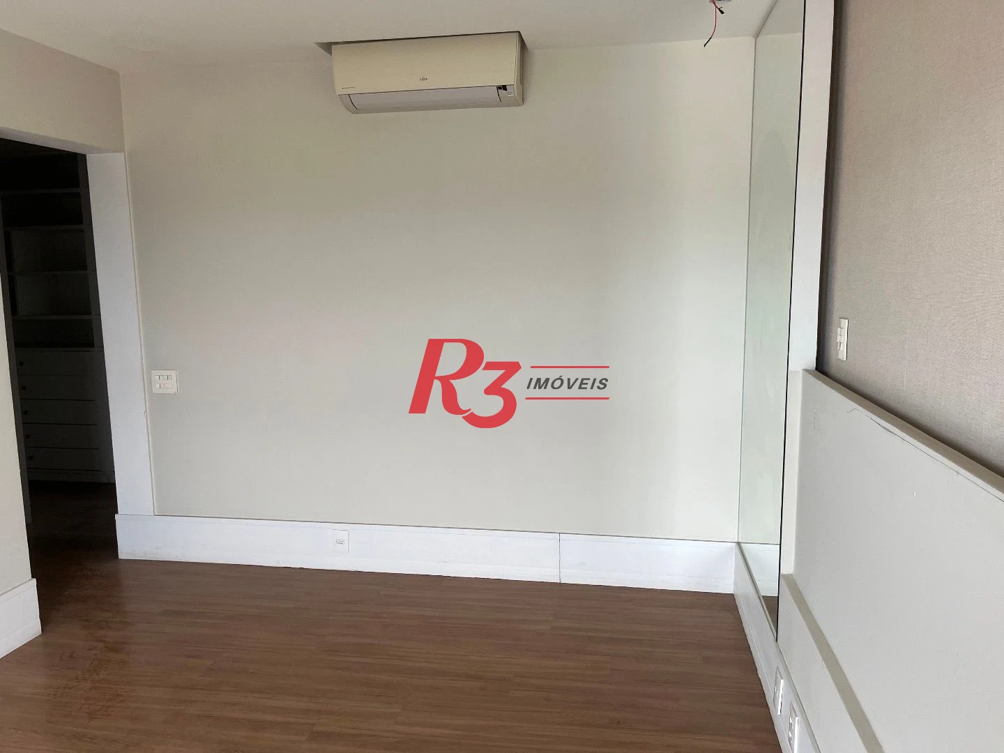 Apartamento com 3 dormitórios à venda, 189 m² por R$ 2.800.000,00 - Ponta da Praia - Santos/SP