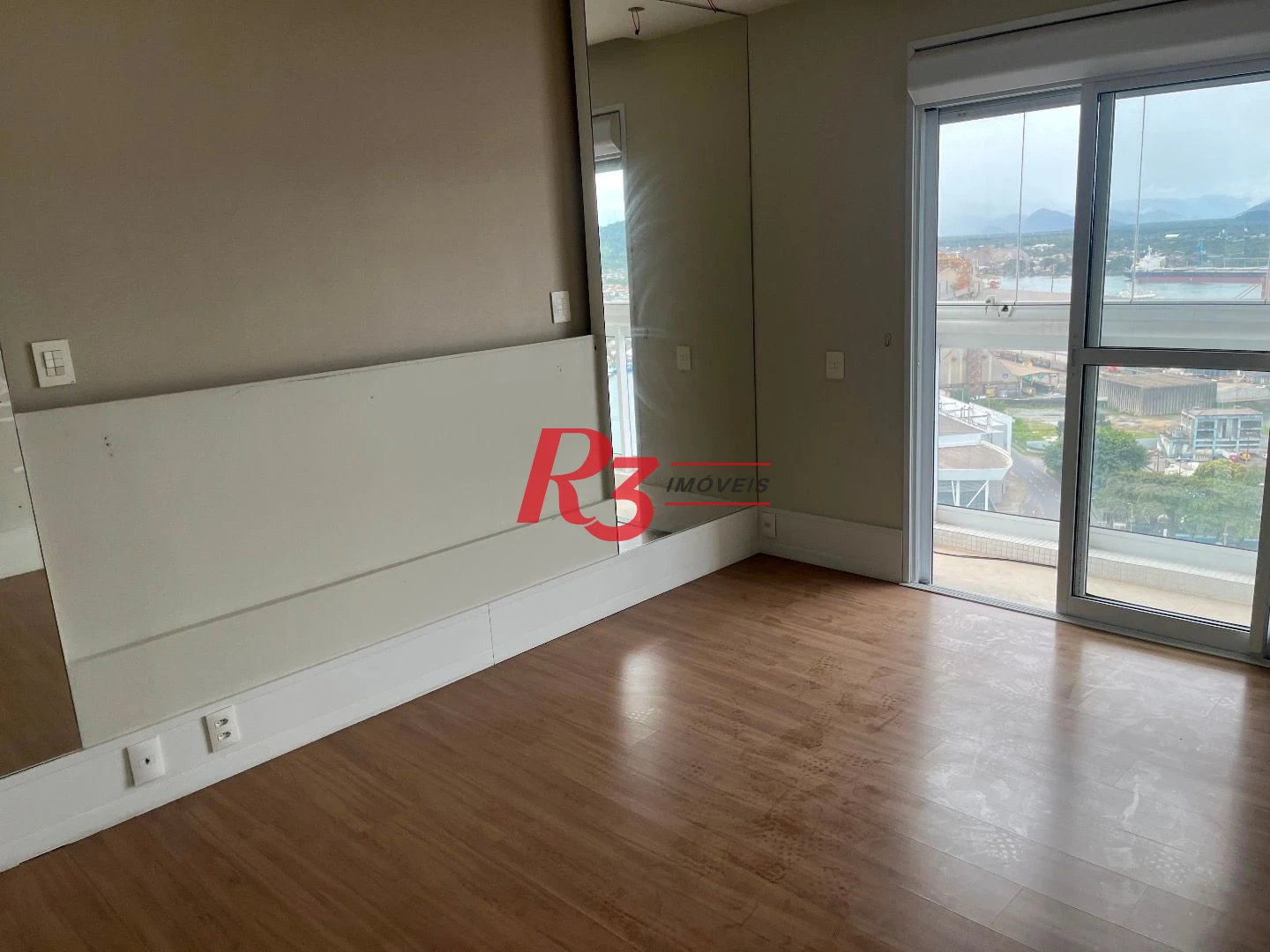 Apartamento com 3 dormitórios à venda, 189 m² por R$ 2.800.000,00 - Ponta da Praia - Santos/SP