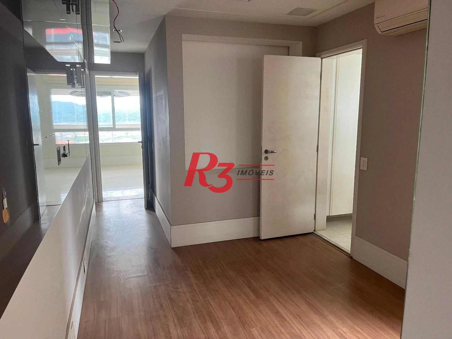 Apartamento com 3 dormitórios à venda, 189 m² por R$ 2.800.000,00 - Ponta da Praia - Santos/SP
