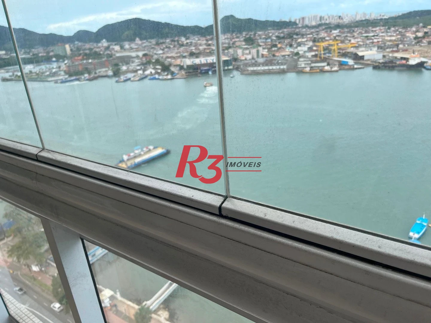 Apartamento com 3 dormitórios à venda, 189 m² por R$ 2.800.000,00 - Ponta da Praia - Santos/SP