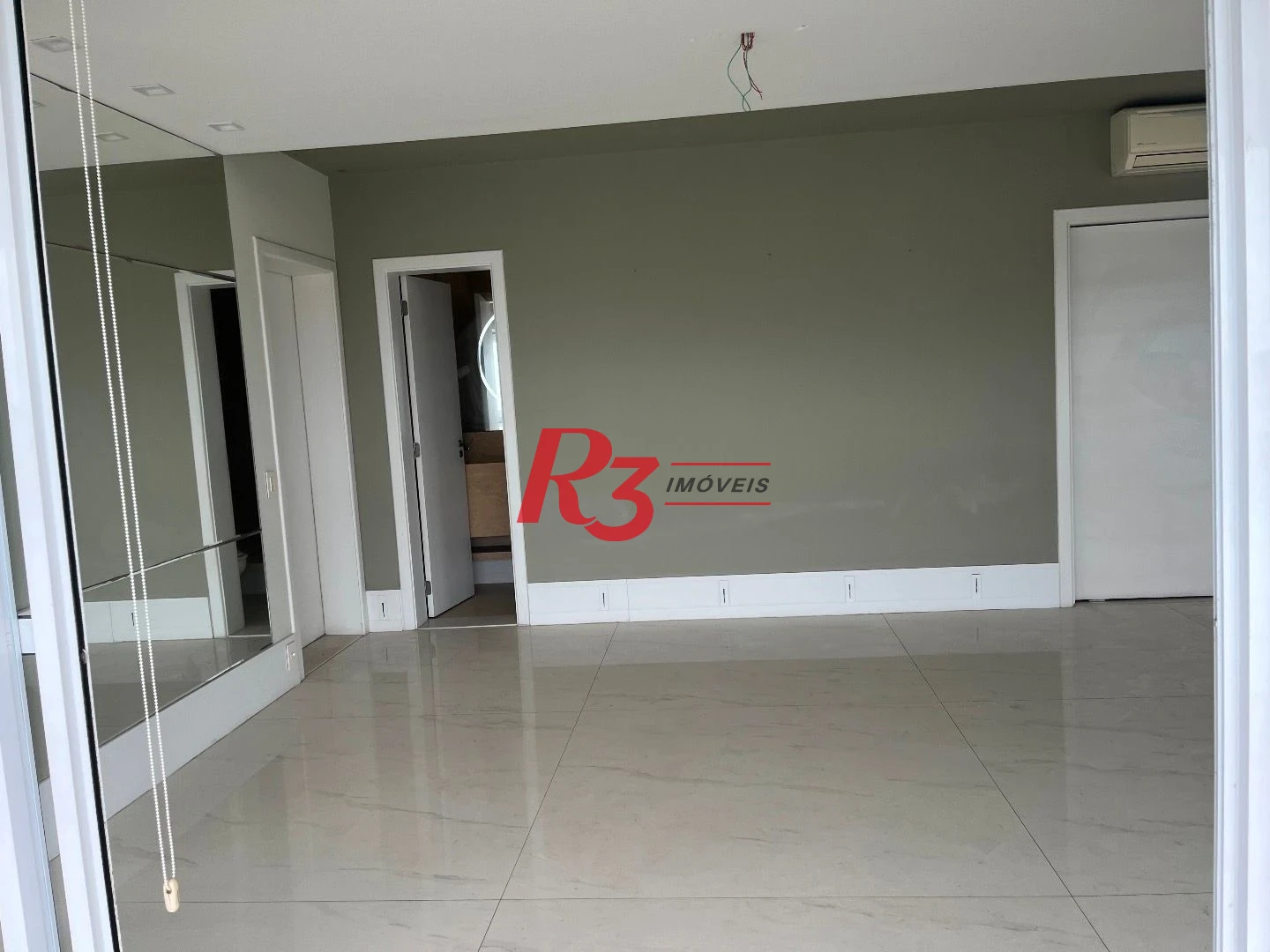 Apartamento com 3 dormitórios à venda, 189 m² por R$ 2.800.000,00 - Ponta da Praia - Santos/SP