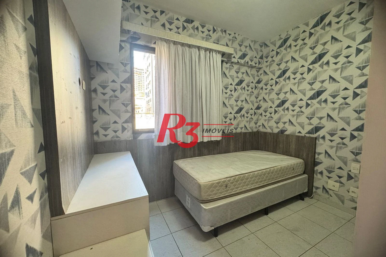 Apartamento com 3 dormitórios à venda, 111 m² por R$ 1.200.000,00 - Ponta da Praia - Santos/SP