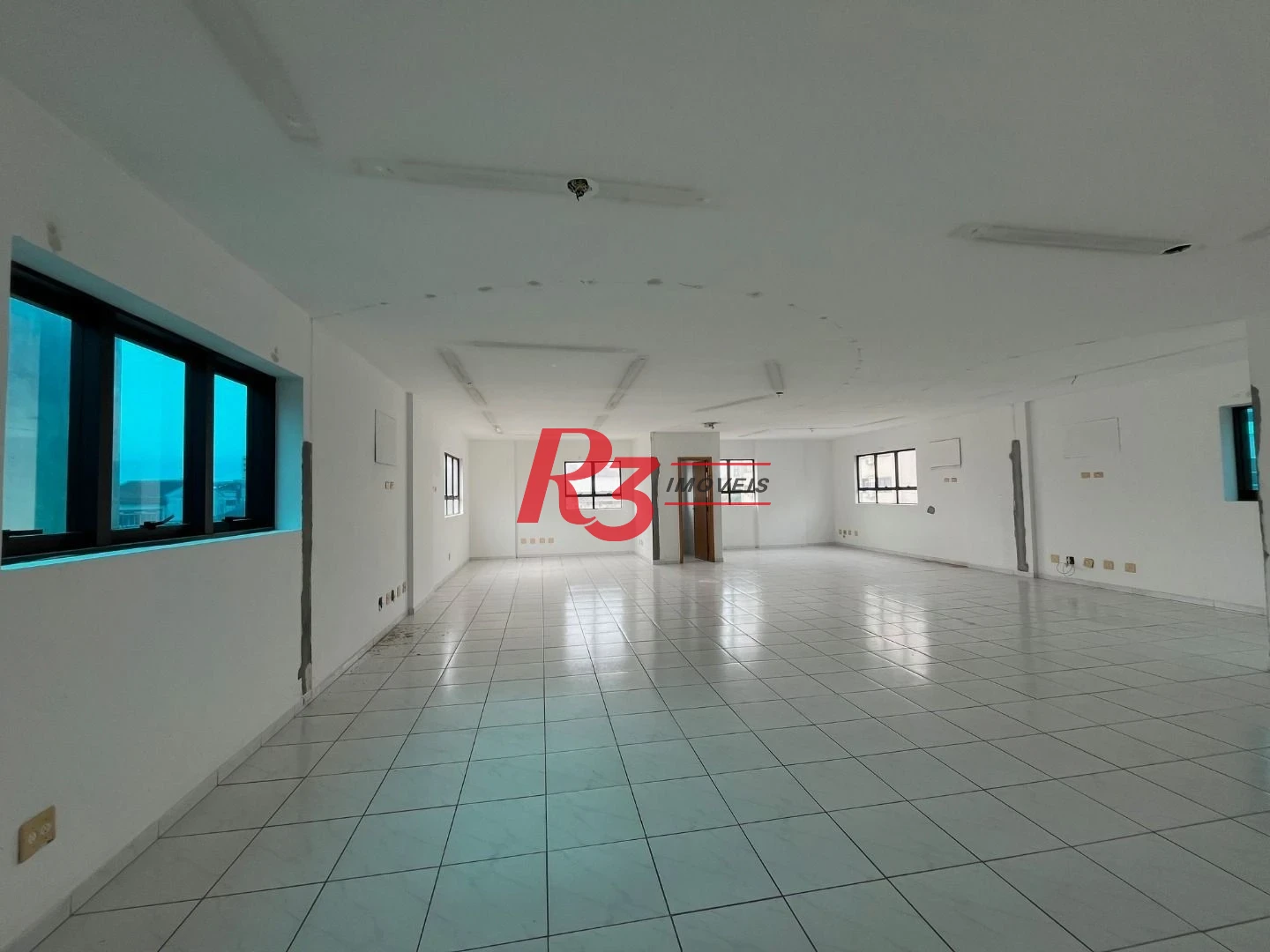 Sala para alugar, 121 m² por R$ 5.000,00 - Vila Matias - Santos/SP
