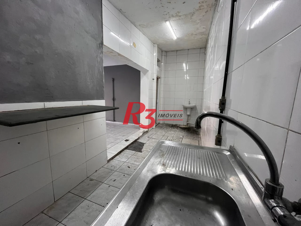 Salão para alugar, 60 m² - Macuco - Santos/SP