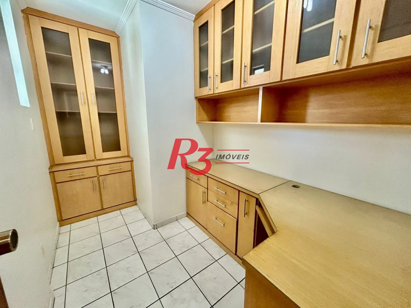 Apartamento com 2 dormitórios à venda, 125 m² por R$ 890.000,00 - Embaré - Santos/SP