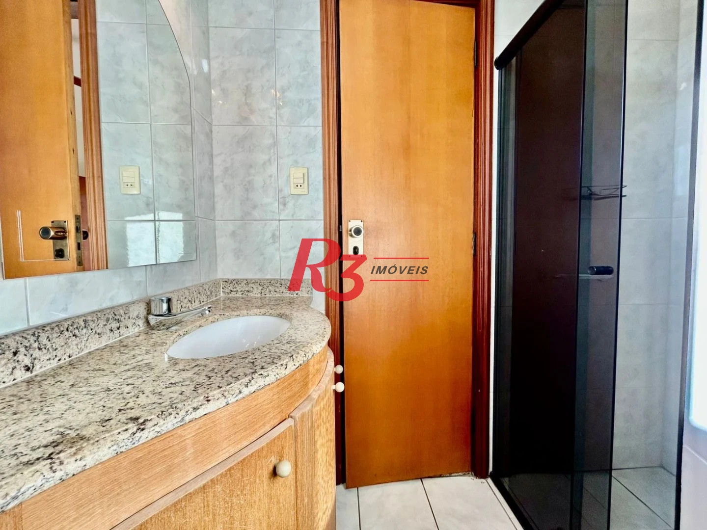 Apartamento com 2 dormitórios à venda, 125 m² por R$ 890.000,00 - Embaré - Santos/SP