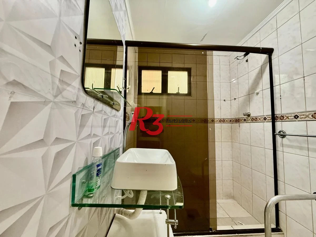 Apartamento à venda na Encruzilhada - Santos/SP