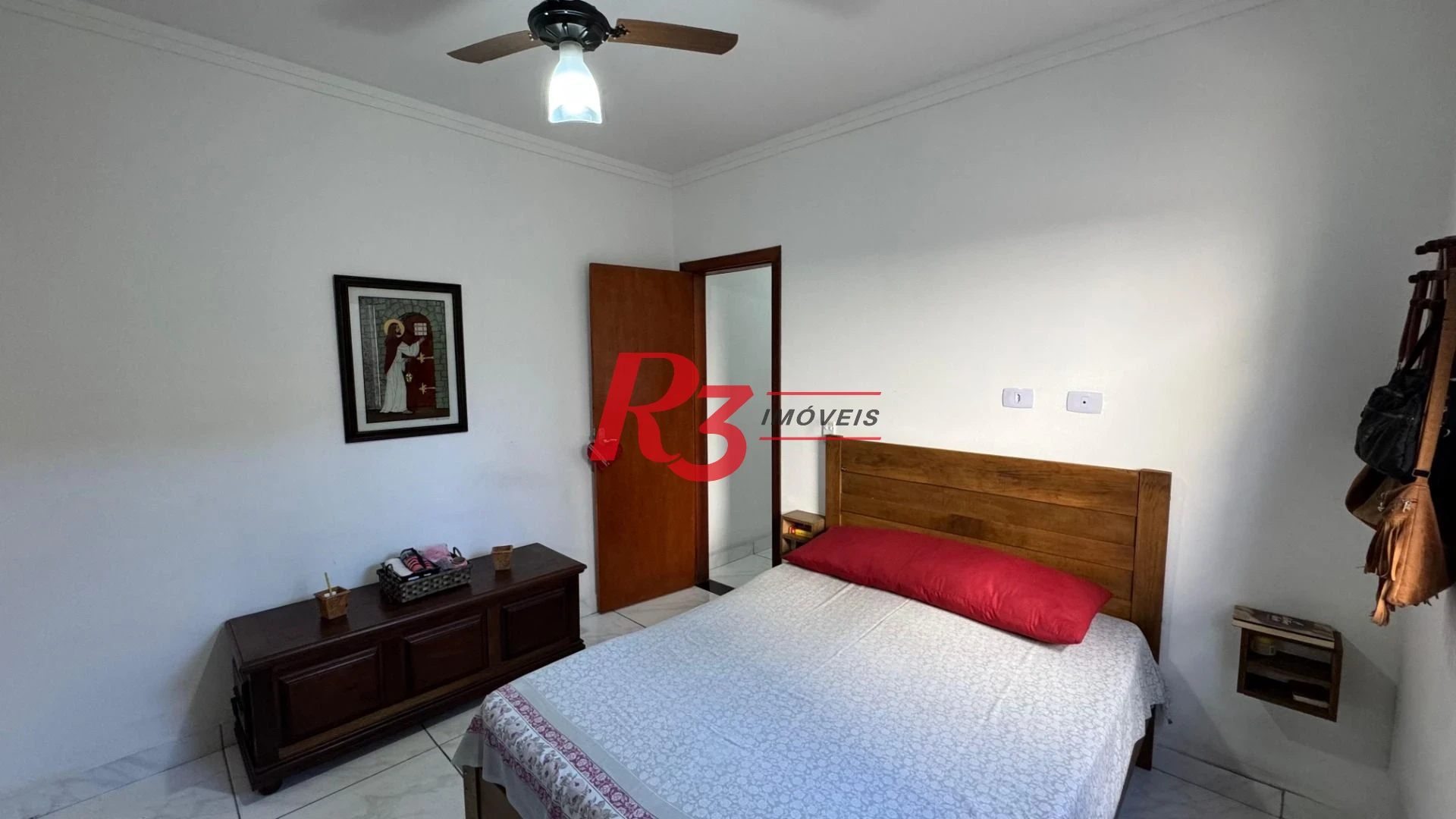 Casa com 3 dormitórios à venda, 119 m² por R$ 530.000,00 - Vila Valença - São Vicente/SP