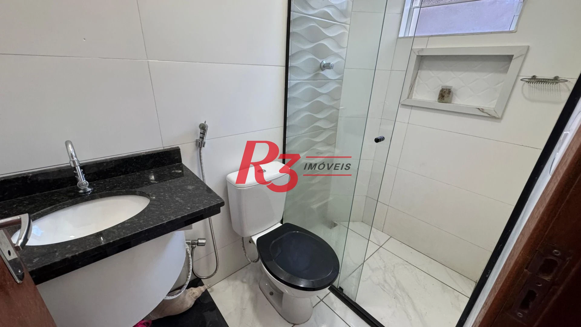 Casa com 3 dormitórios à venda, 119 m² por R$ 530.000,00 - Vila Valença - São Vicente/SP