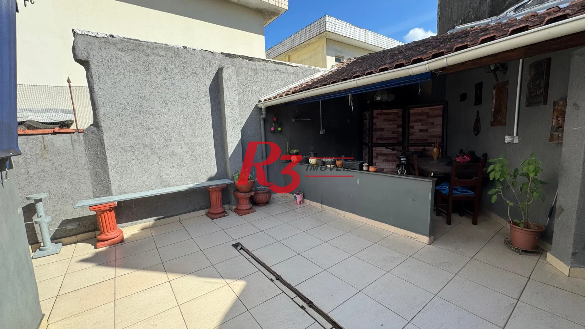 Casa com 3 dormitórios à venda, 119 m² por R$ 530.000,00 - Vila Valença - São Vicente/SP