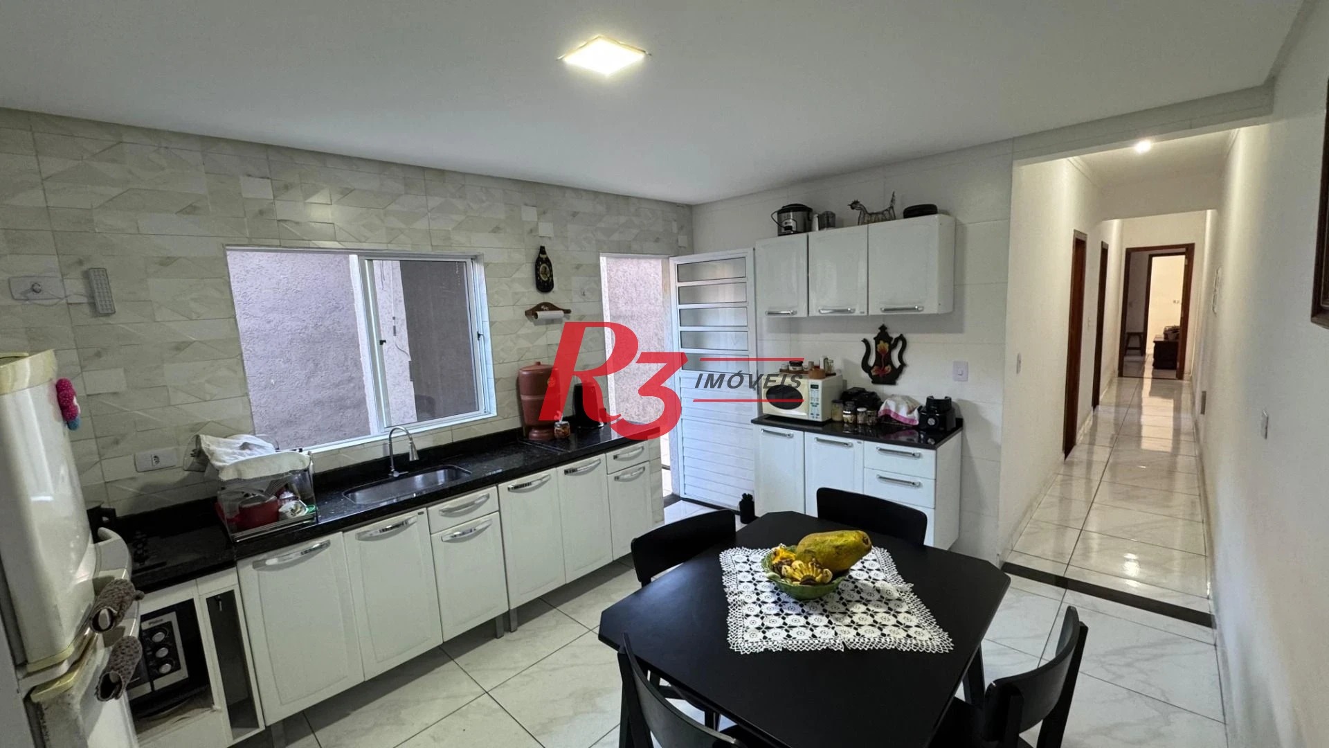Casa com 3 dormitórios à venda, 119 m² por R$ 530.000,00 - Vila Valença - São Vicente/SP