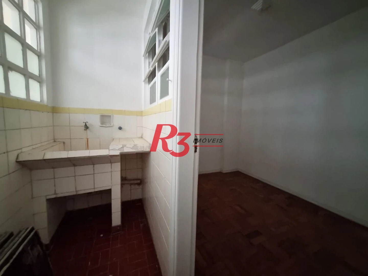 Apartamento com 2 dormitórios para alugar, 90 m² por R$ 5.100,02/mês - Gonzaga - Santos/SP